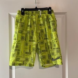 NWOT Boys Nike swim trunks size M